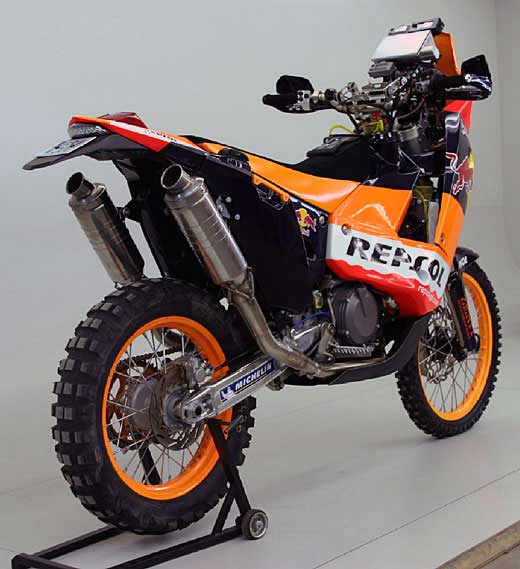 Zur KTM 690 Rallye